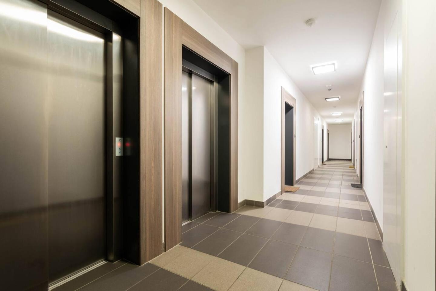 Vista Metro Plocka Apartament